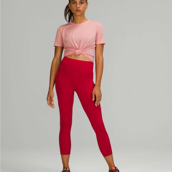 NWT Lululemon Fast and Free HR Crop w/ Pockets - Picture 1 of 12